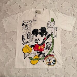NWT Unisex Mickey Mouse Comic Graphic Shirt